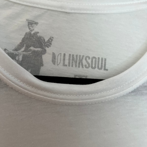LinkSoul Aloha Short Sleeve Graphic Tee Cotton Blend Size Medium - Picture 3 of 6